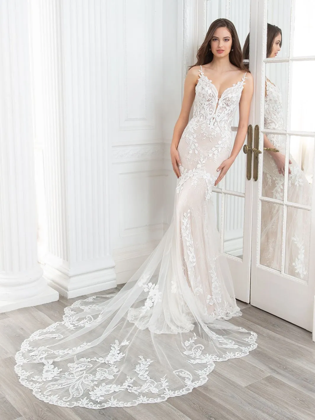 Calie by Etoile (Size 8)