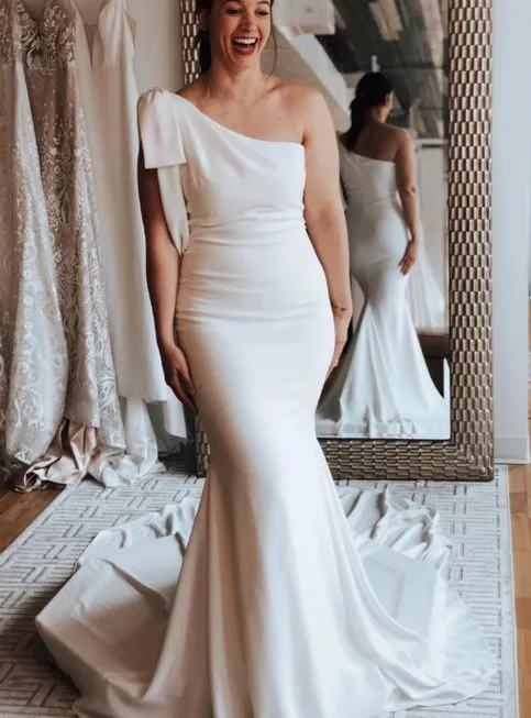 Fitted One Shoulder Wedding Dress