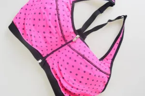 Victoria's Secret Knockout Front-Close VSX Sport Bra Rosa Cierre enfrente 34D